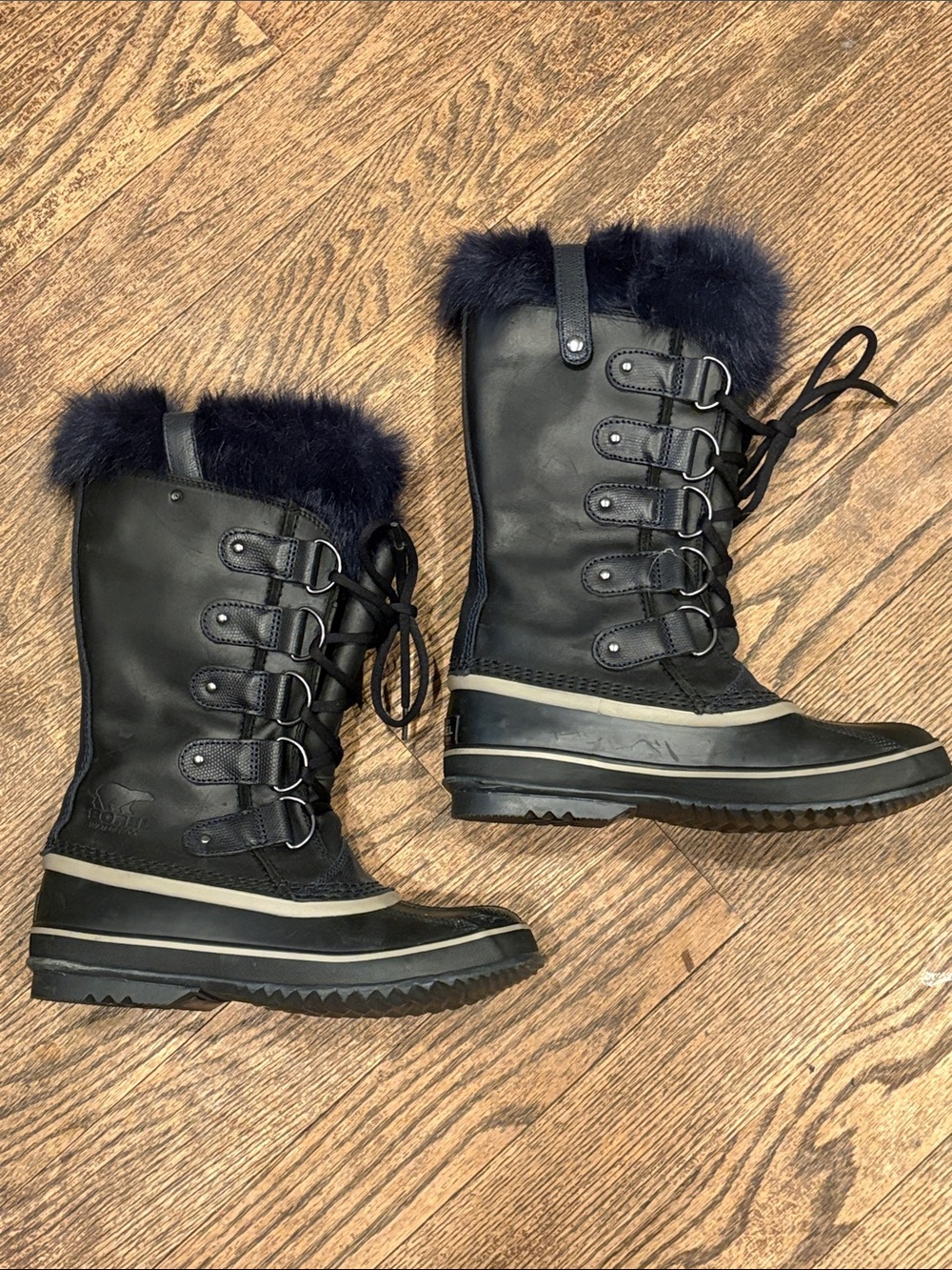 Sorel Black Lace-Up Fur-Trim Winter Boots